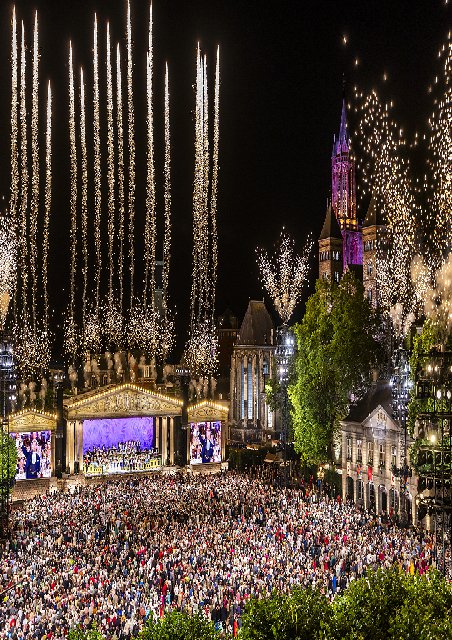 Andre Rieu's 2025 Maastricht Concert: Waltz the Night Away! 